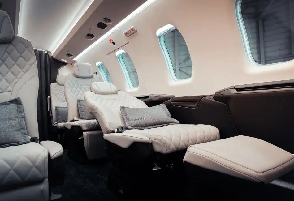 Pilatus PC-24 seats