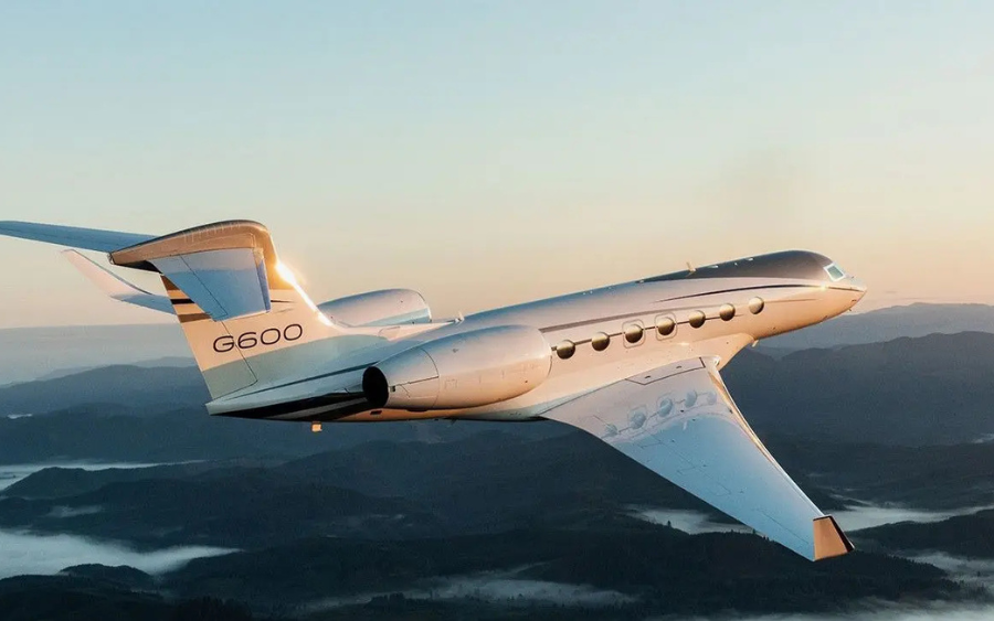 Ultra long range jet