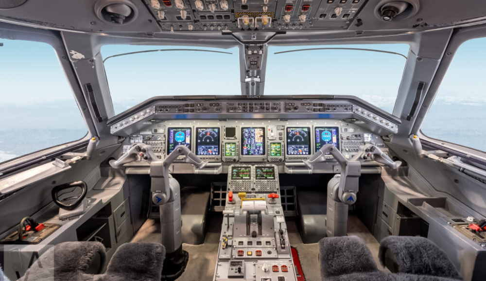 Cabina di pilotaggio dell'Embraer Legacy 600