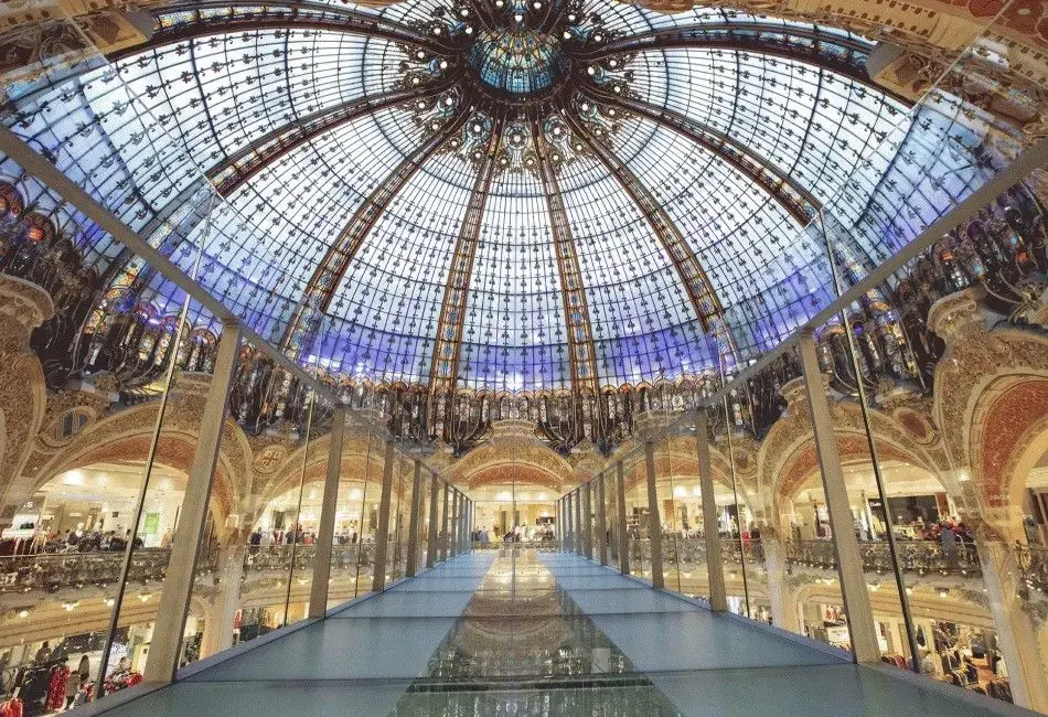 Enjoy Luxury Shopping